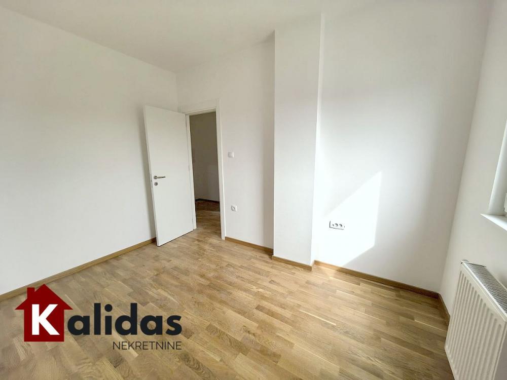 Slika 6 - Stan,PETROVARADIN,PETROVARADIN,kv: 67, € 158720, ID: 1008614