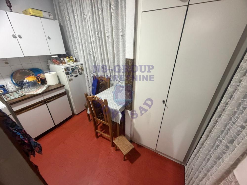 Slika 3 - Odlican dvosoban stan na Petrovaradinu 