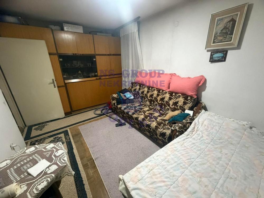 Slika 8 - Odlican dvosoban stan na Petrovaradinu 