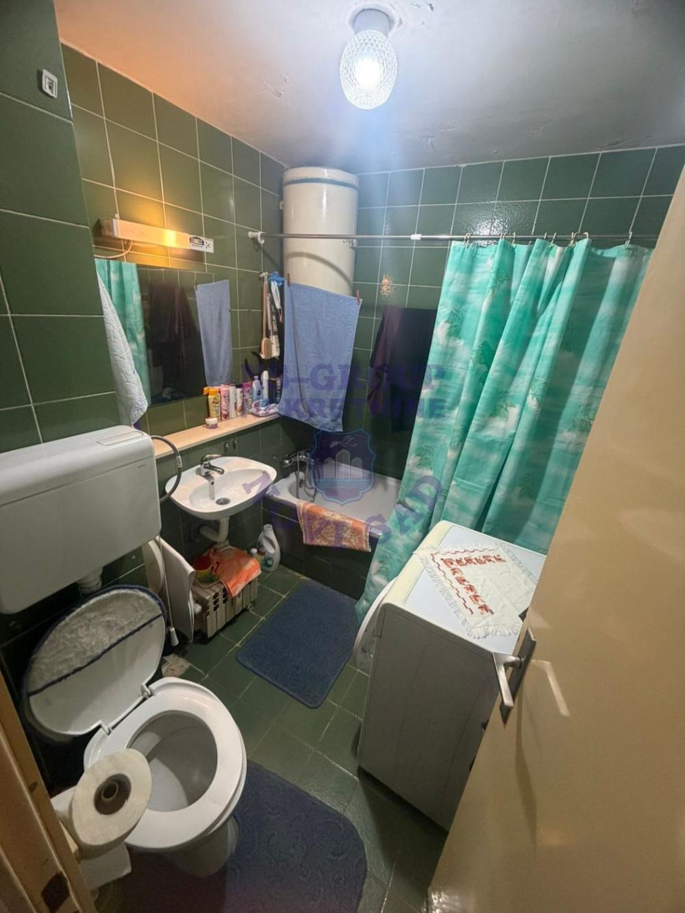 Slika 9 - Odlican dvosoban stan na Petrovaradinu 