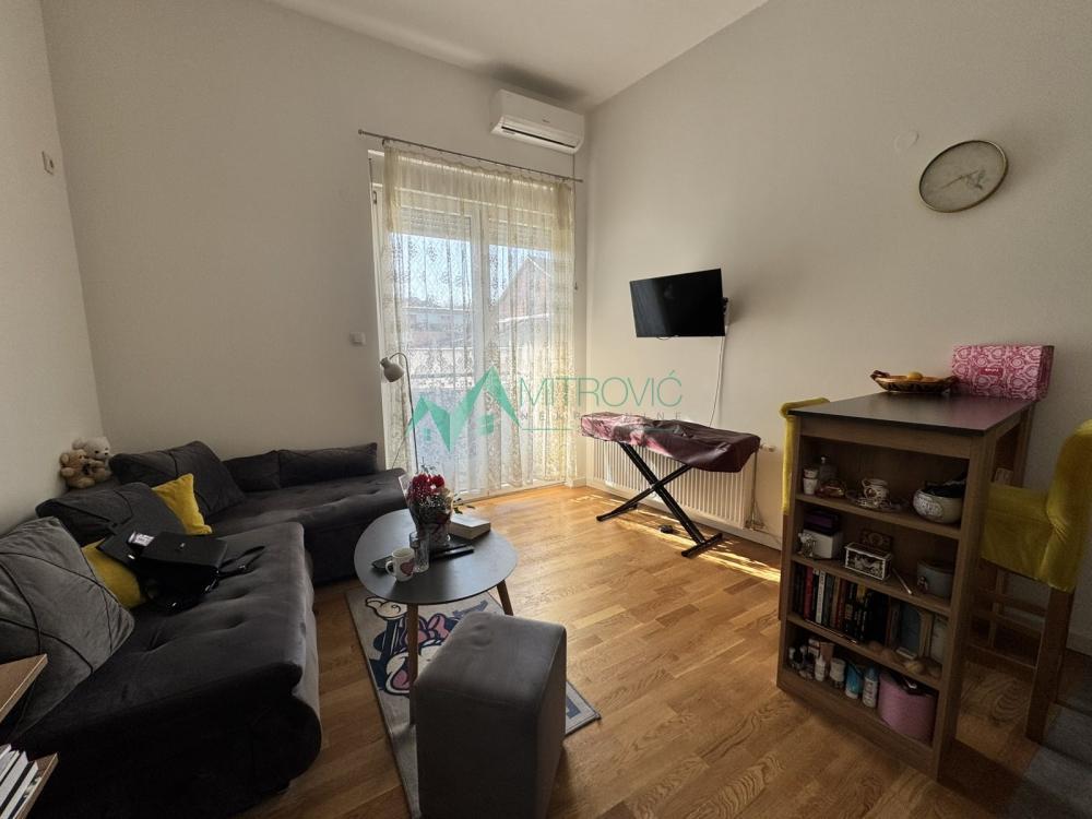 Glavna slika -Petrovaradin, 28m2, namešten!!! 