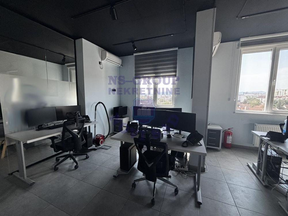 Slika 4 - Odlican dvosoban stan na Salajci!