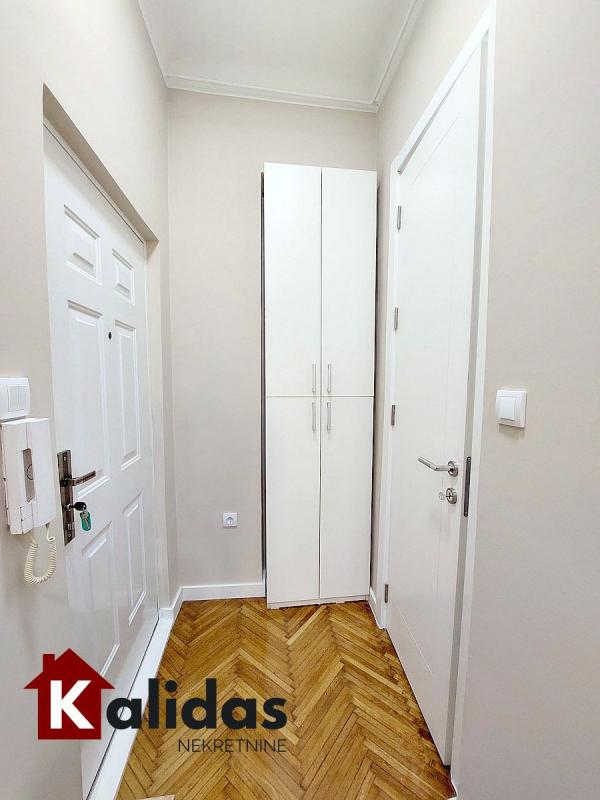 Slika 10 - Stan,NOVI SAD,CENTAR,kv: 32, € 123600, ID: 1008635