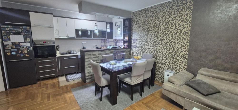 Slika 1 - Trosoban, 77m2, Podbara Novi Sad