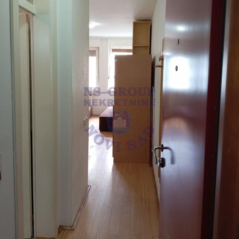 Slika 1 - Prodaja stana, 22m2, Bulevar oslobođenja Novi Sad