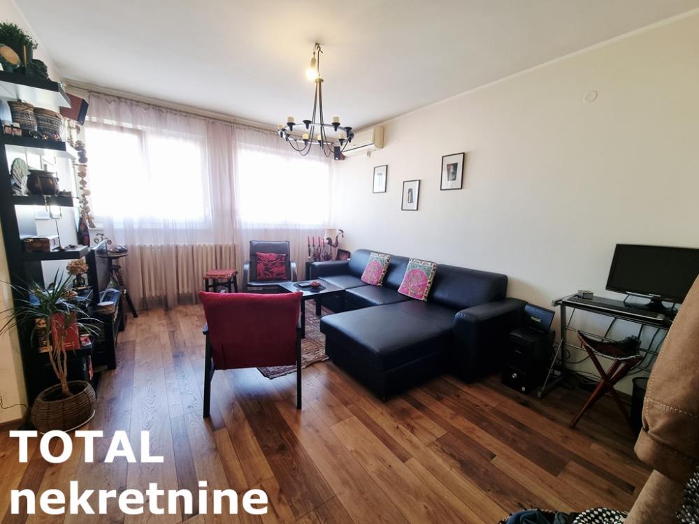 Slika 4 - Stan,NOVI SAD,ZELEZNICKA STANICA,kv: 55.00, € 143000, ID: 1102232
