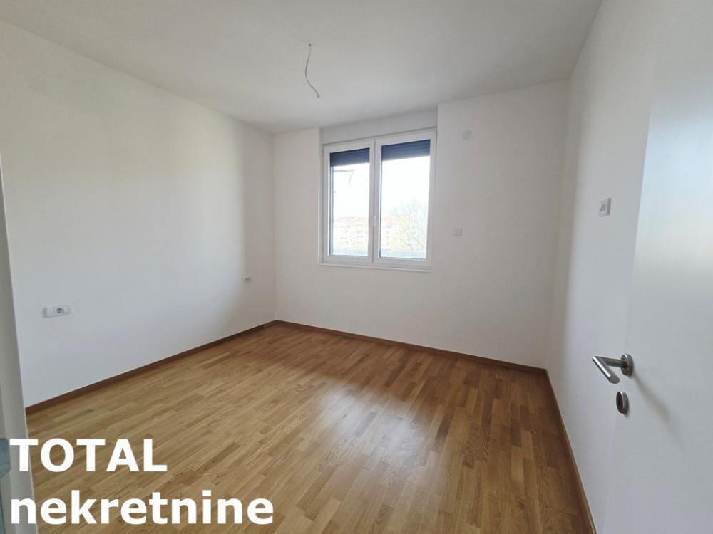 Slika 6 - Stan,NOVI SAD,TELEP,kv: 48.00, € 134400, ID: 1102368