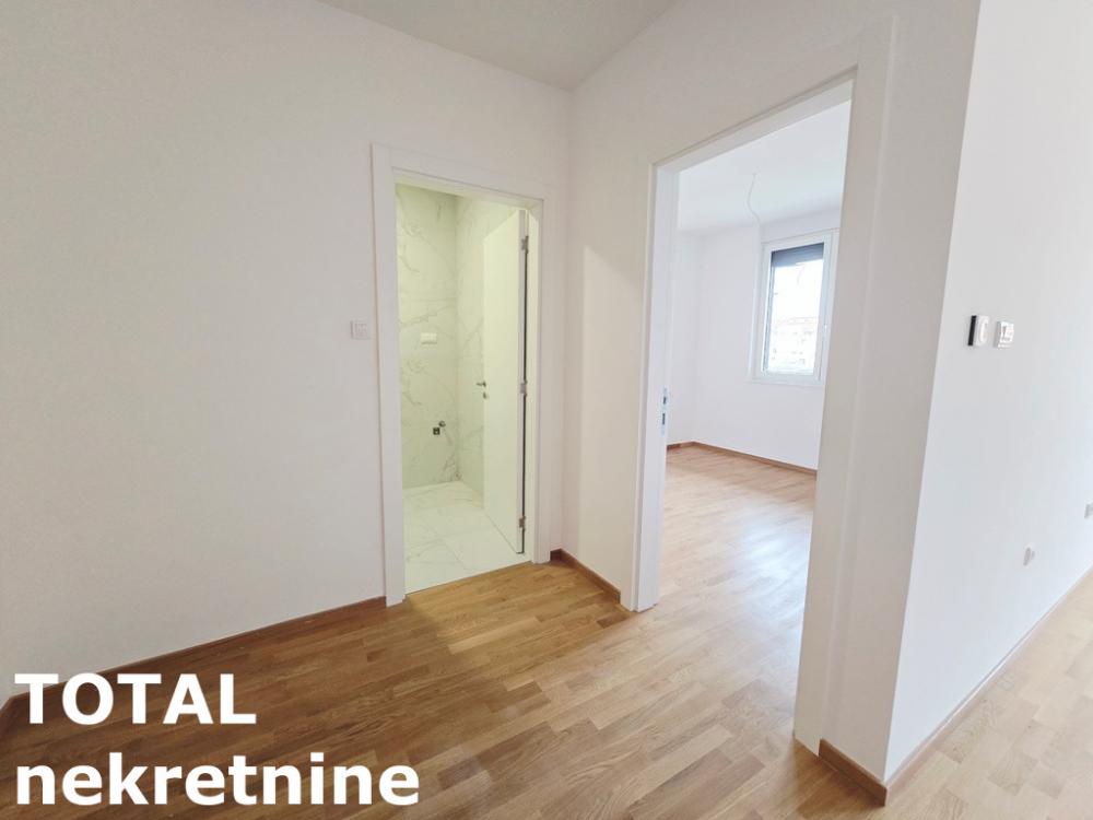 Slika 3 - Stan,NOVI SAD,TELEP,kv: 48.00, € 134400, ID: 1102368