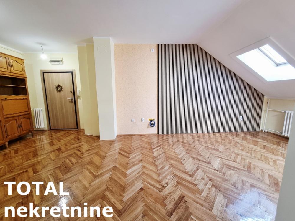 Slika 2 - Stan,NOVI SAD,GRBAVICA,kv: 45.00, € 131000, ID: 1101471