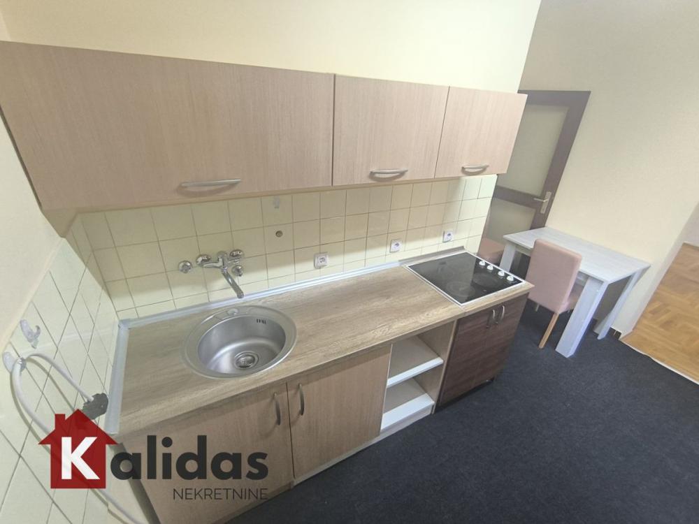 Slika 3 - Stan,NOVI SAD,NOVA DETELINARA,kv: 40, € 115350, ID: 1008633