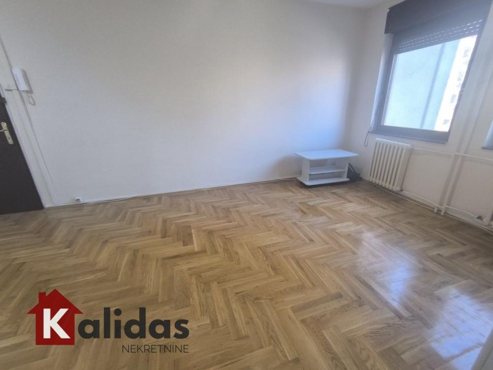 Slika 1 - Stan,NOVI SAD,NOVA DETELINARA,kv: 40, € 115350, ID: 1008633