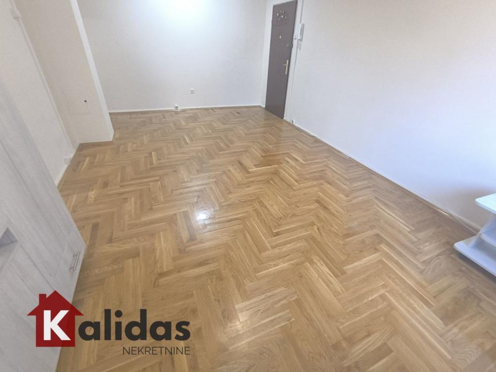 Slika 2 - Stan,NOVI SAD,NOVA DETELINARA,kv: 40, € 115350, ID: 1008633