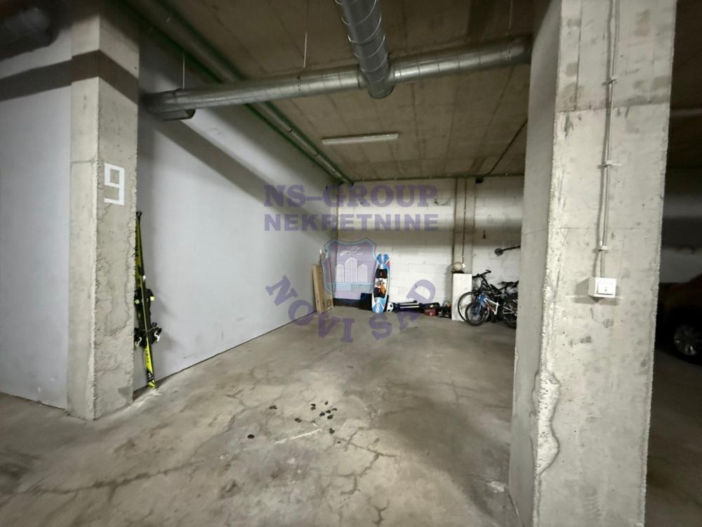 Slika 8 - Četvorosoban, 114m2, Sremska Kamenica Novi Sad, sa terasom, ima lift