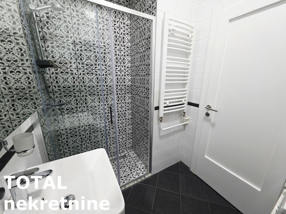 Slika 6 - Stan,NOVI SAD,CENTAR,kv: 32.00, € 120000, ID: 1102387