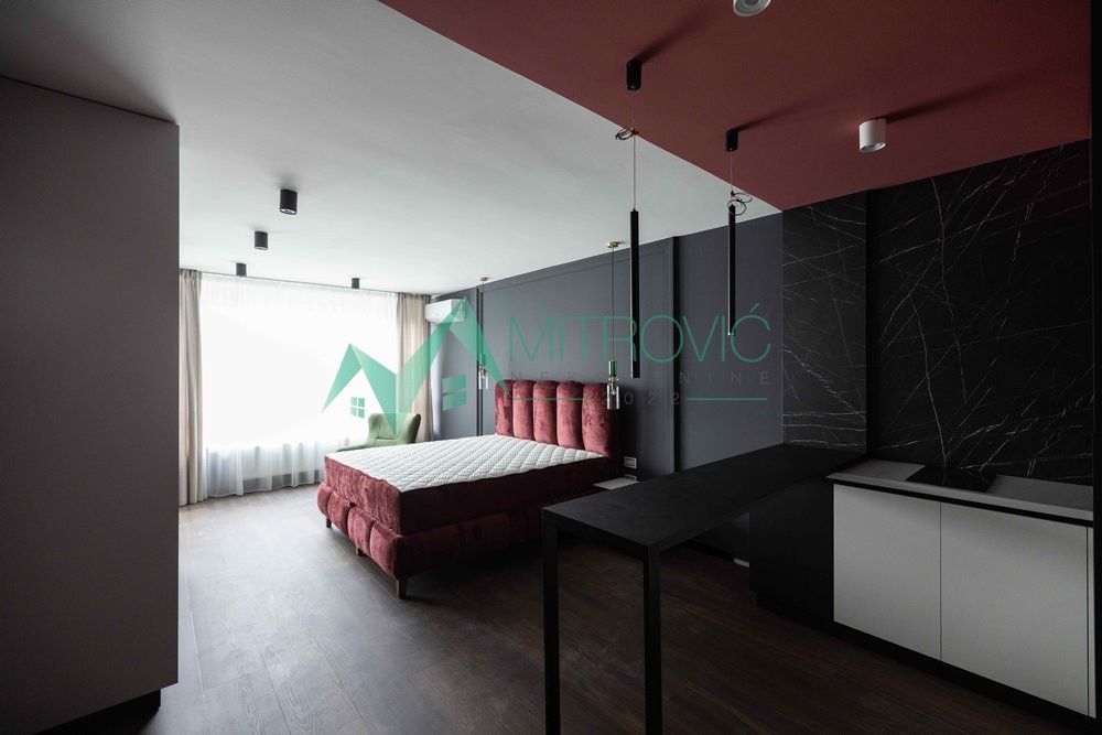 Slika 6 - Novi Sad, Sajam - Kompletno i kvalitetno nameštena komforna garsonjera - povrat PDV-a 