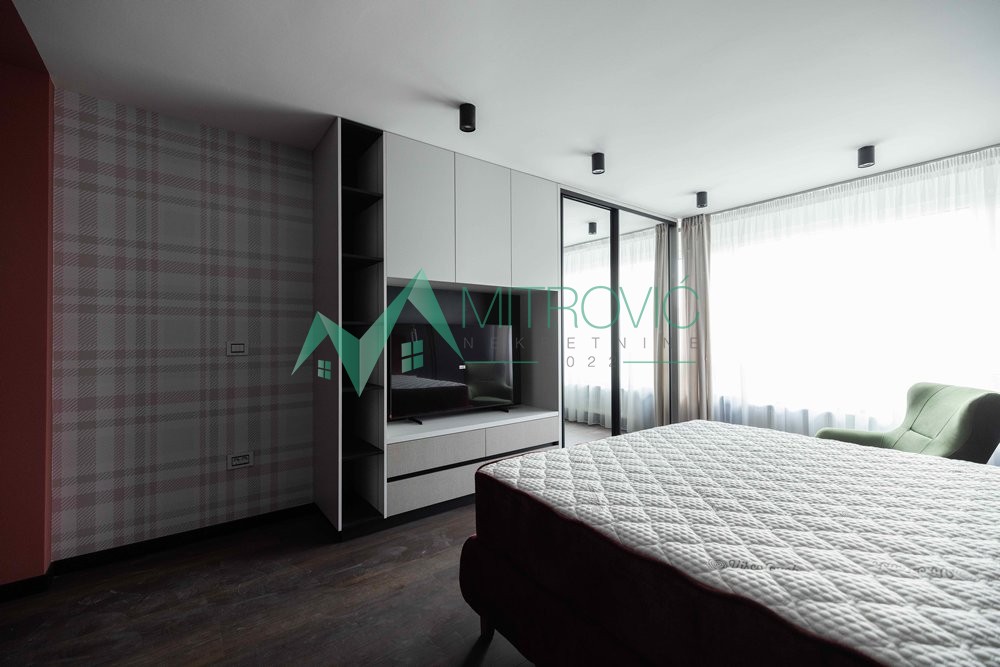 Slika 8 - Novi Sad, Sajam - Kompletno i kvalitetno nameštena komforna garsonjera - povrat PDV-a 