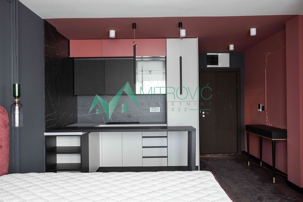 Slika 10 - Novi Sad, Sajam - Kompletno i kvalitetno nameštena komforna garsonjera - povrat PDV-a 