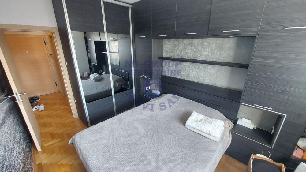 Slika 2 - Dvosoban, 42m2, Bulevar Evrope Novi Sad, sa terasom, ima lift