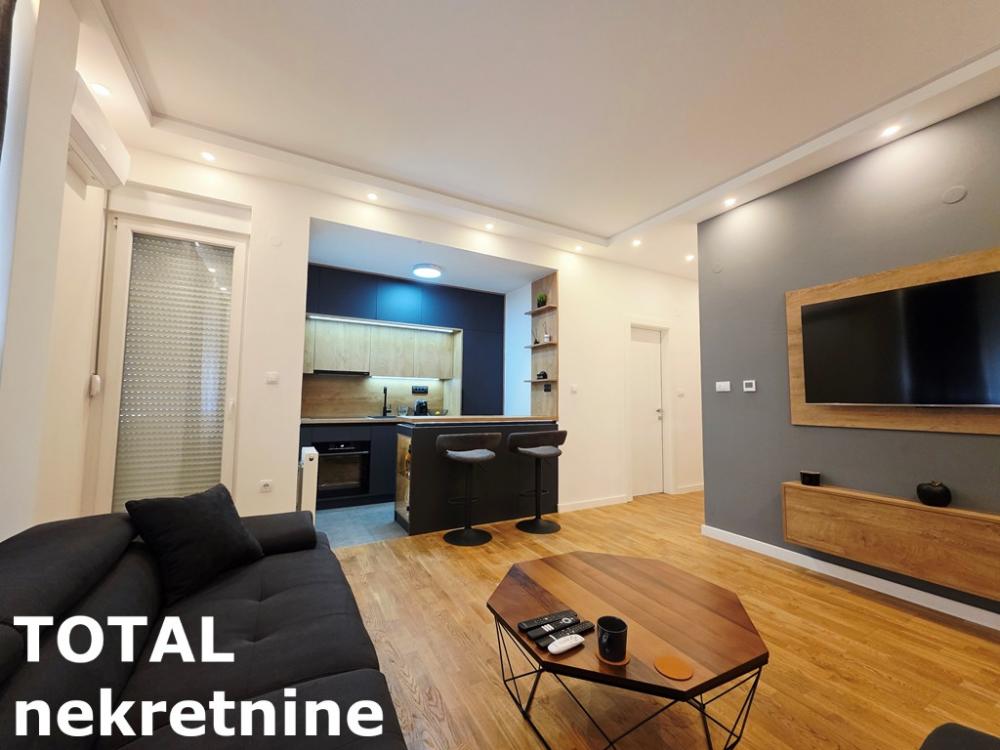 Slika 7 - Stan,PETROVARADIN,PETROVARADIN,kv: 42.00, € 121500, ID: 1102227