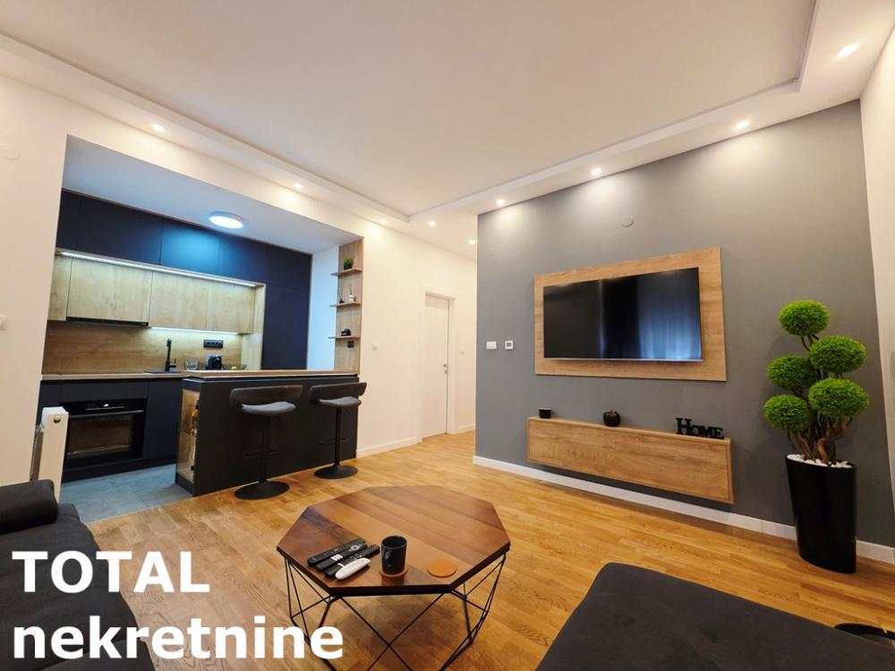 Slika 1 - Stan,PETROVARADIN,PETROVARADIN,kv: 42.00, € 121500, ID: 1102227