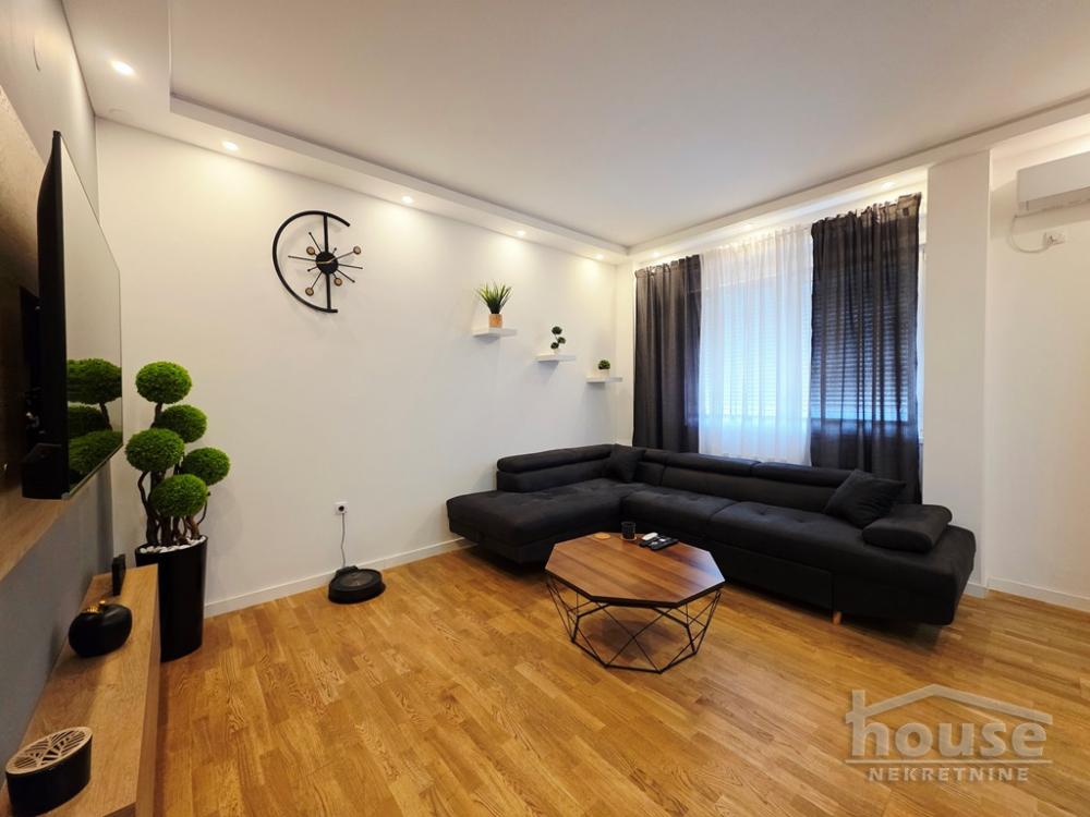 Slika 1 - Stan,PETROVARADIN,PETROVARADIN,kv: 42.00, € 121500, ID: 1065379