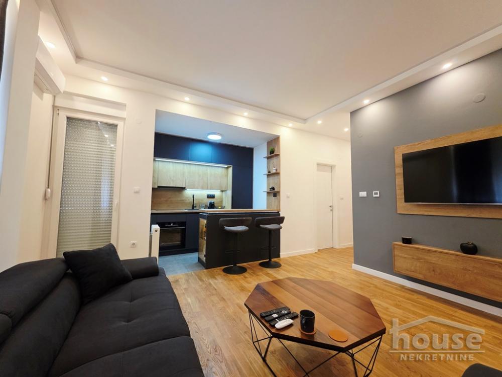 Slika 8 - Stan,PETROVARADIN,PETROVARADIN,kv: 42.00, € 121500, ID: 1065379