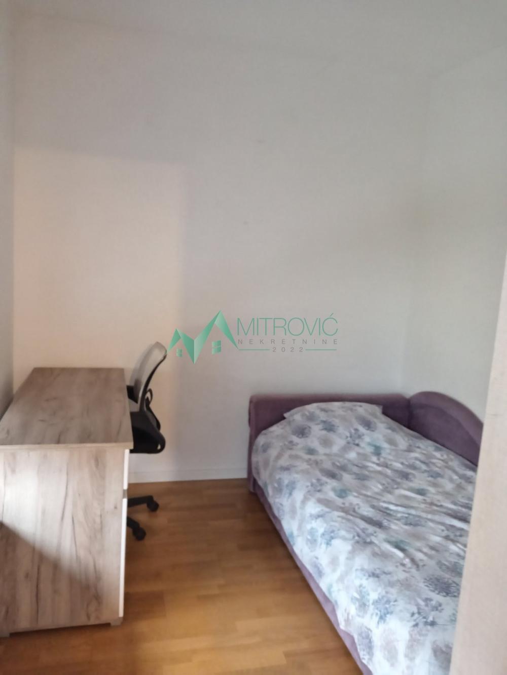 Slika 5 - Troiposoban, 71m2, Telep Novi Sad, sa terasom