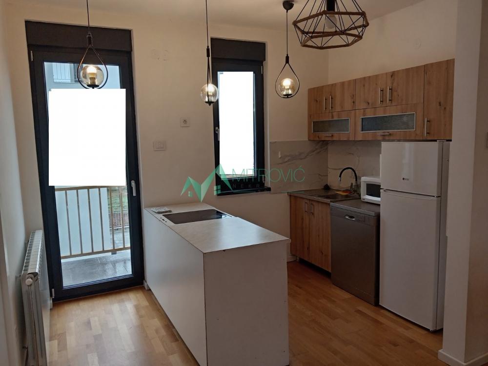 Slika 2 - Troiposoban, 71m2, Telep Novi Sad, sa terasom