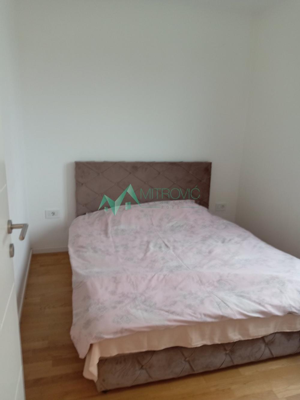 Slika 9 - Troiposoban, 71m2, Telep Novi Sad, sa terasom