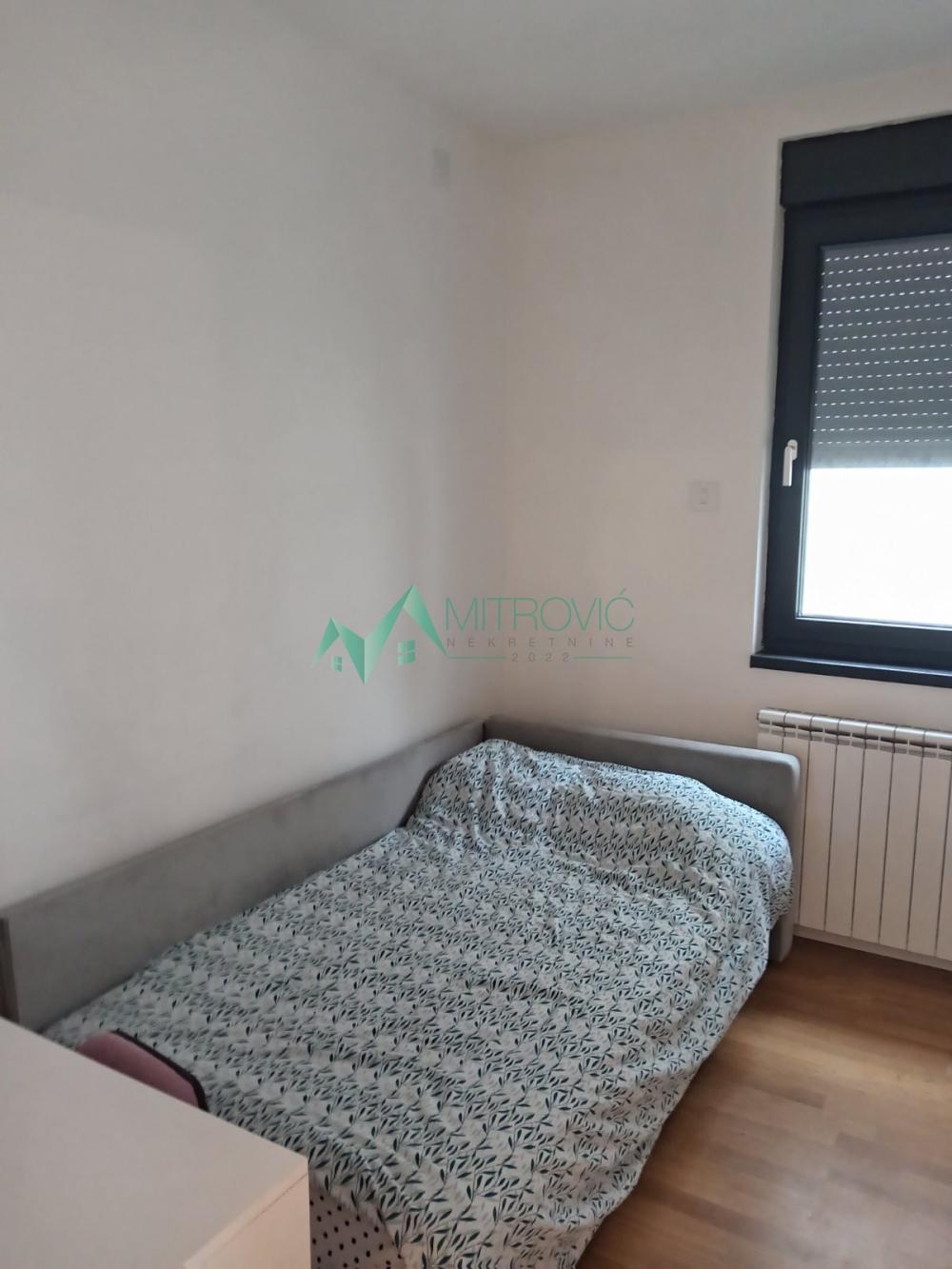 Slika 7 - Troiposoban, 71m2, Telep Novi Sad, sa terasom