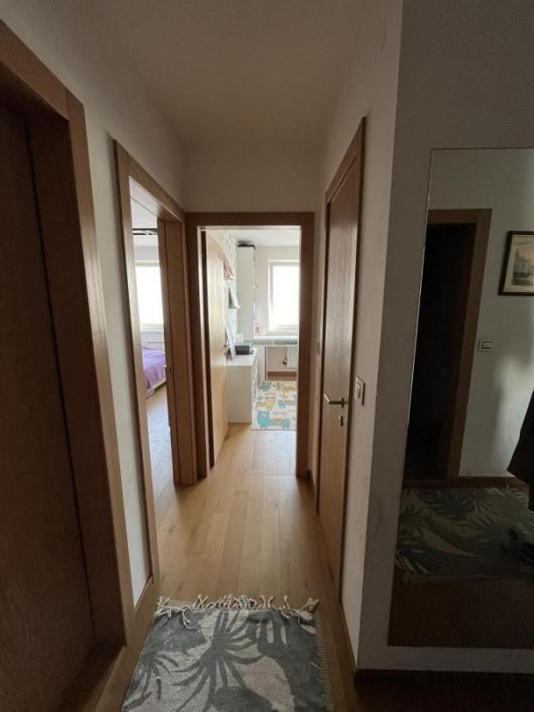 Slika 6 - Trosoban stan na Bulevaru Evrope