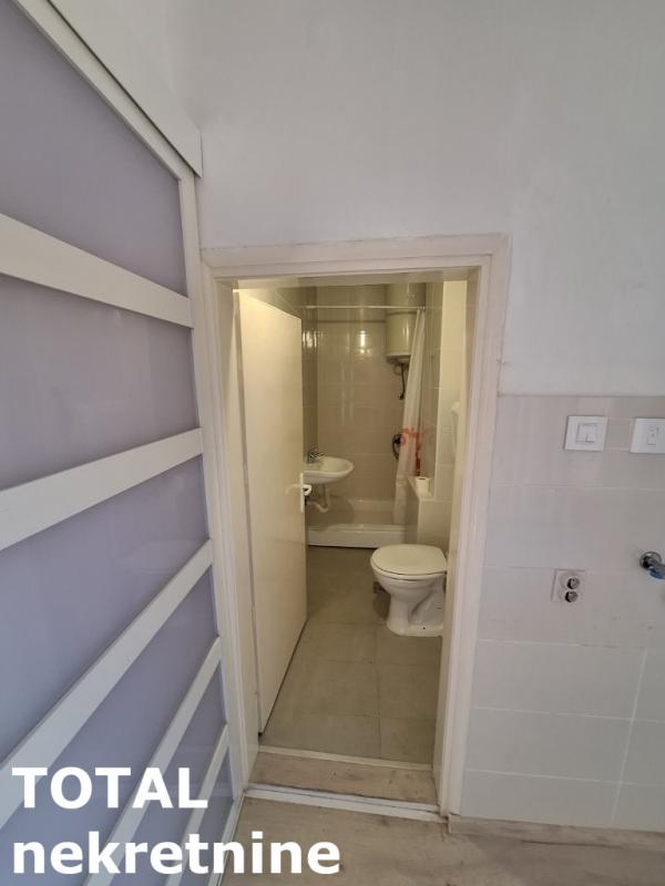 Slika 5 - Stan,NOVI SAD,PODBARA,kv: 29.00, € 71000, ID: 1101712