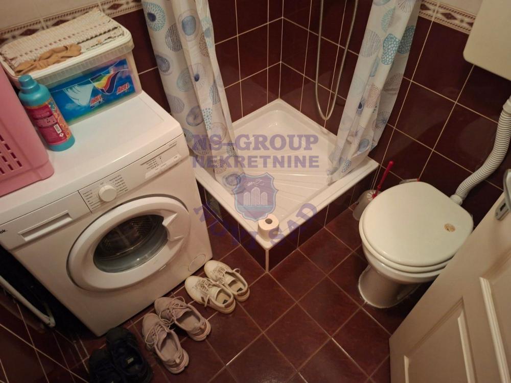 Slika 9 - Odličan stan u centru Veternika!