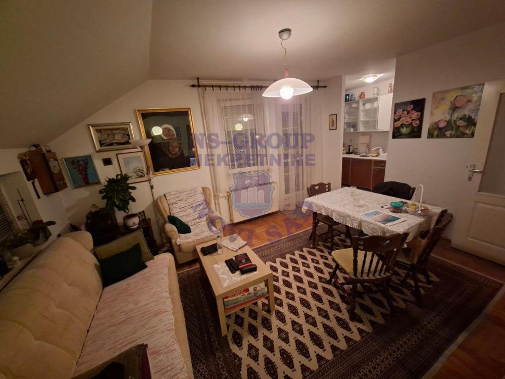 Slika 1 - Odličan stan u centru Veternika!