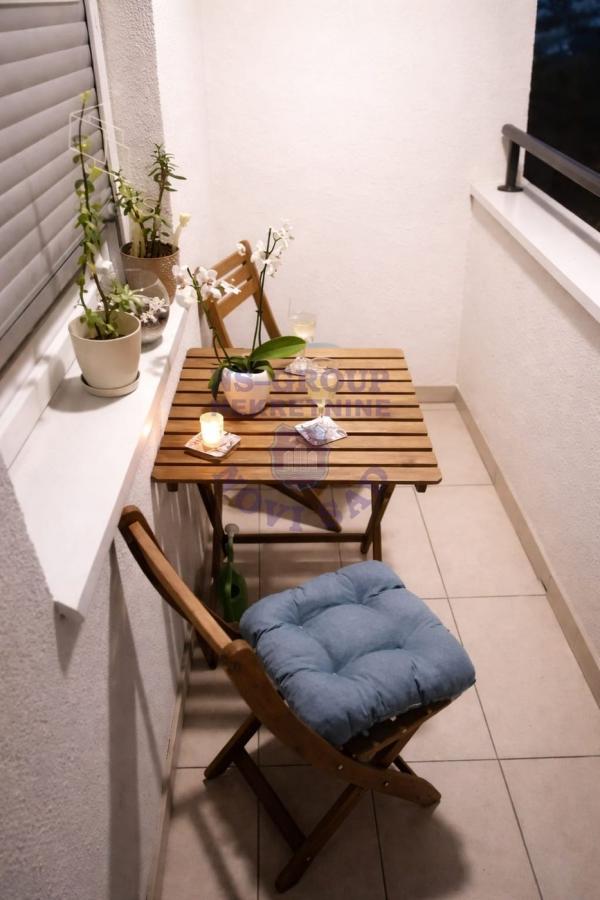 Slika 5 - Odličan dvosoban stan na Bulevaru Patrijarha Pavla! 