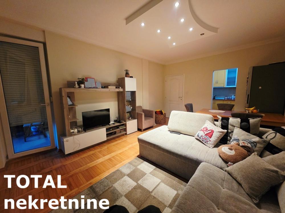 Slika 3 - Stan,NOVI SAD,NOVO NASELJE - ŠARENGRAD,kv: 59.00, € 145000, ID: 1102396