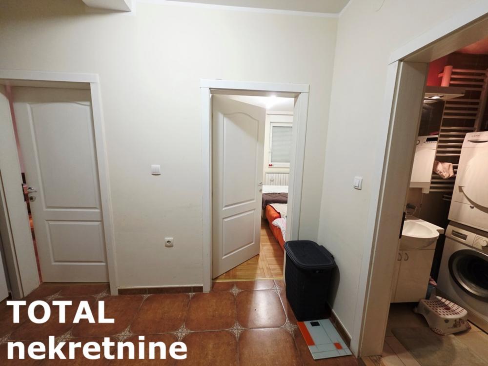 Slika 10 - Stan,NOVI SAD,NOVO NASELJE - ŠARENGRAD,kv: 59.00, € 145000, ID: 1102396