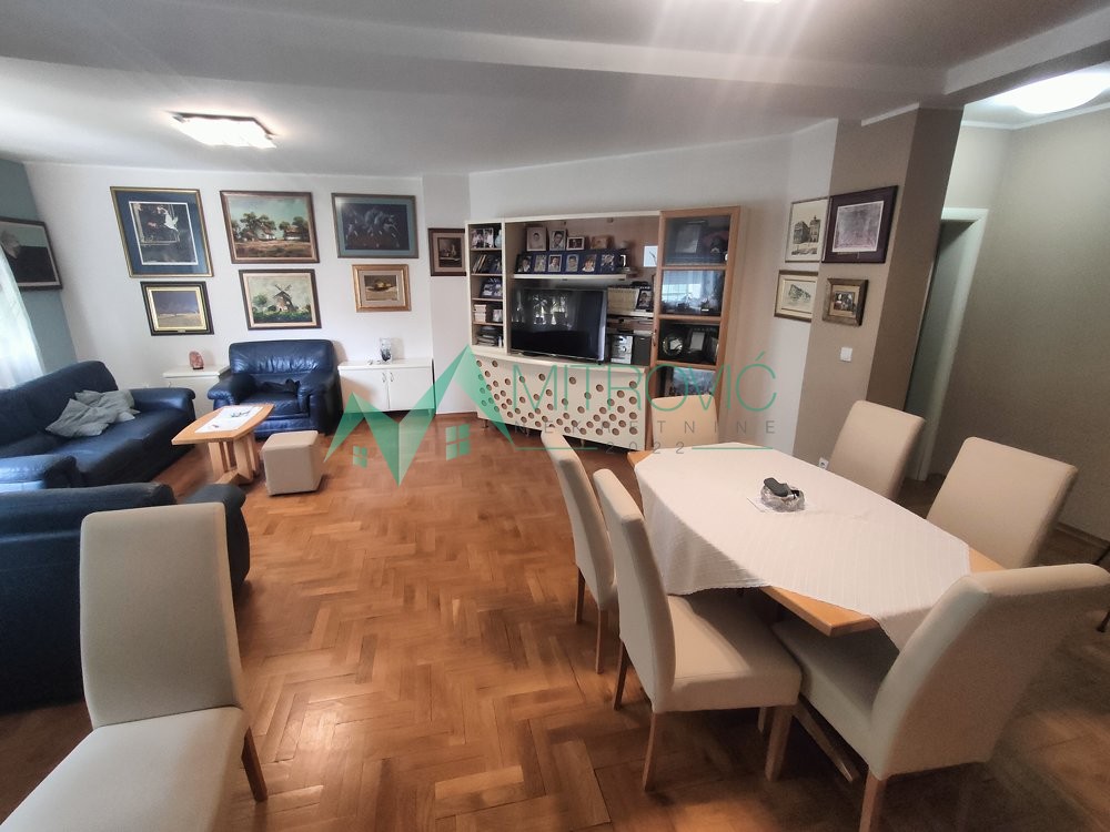 Slika 2 - Prodaja prelepog četvorosobnog stana na Grbavici! 112m2. Uknjižen! 