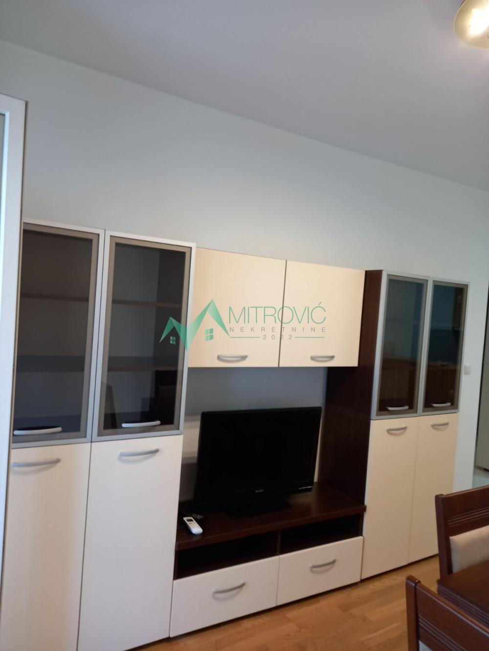 Slika 2 - Fenomenalan, neuseljavan trosoban stan-Rotkvarija- izuzetna ponuda 