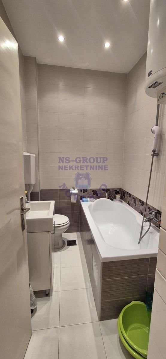 Slika 7 - Odlican trosoban stan na Keju