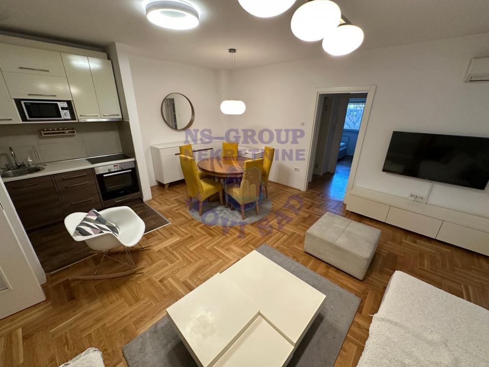 Slika 1 - Odličan, kompletno namešten trosoban stan na Novoj Detelinari