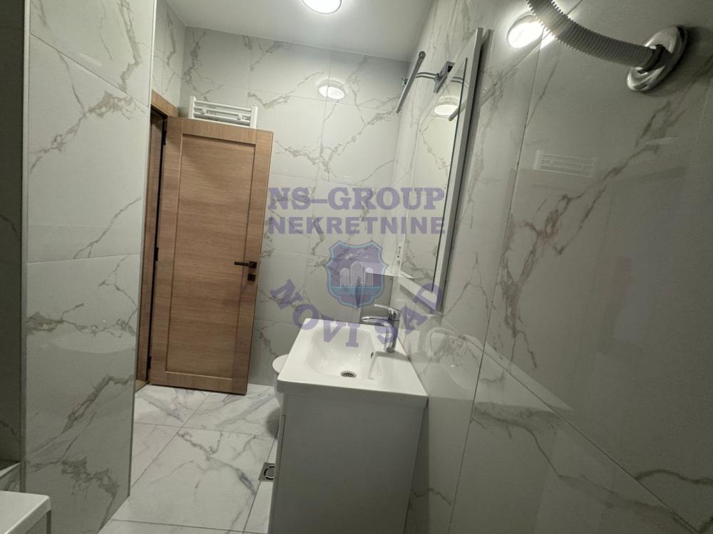 Slika 3 - Prodaja stana, 27m2, Novi Sad centar Novi Sad, sa terasom