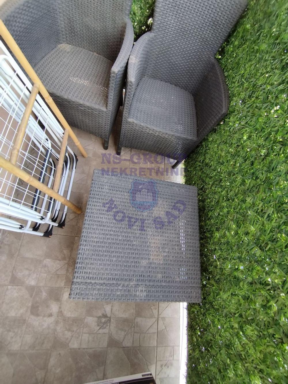 Slika 9 - Nameštena, bez ulaganja, prelepo uređena garsonjera na Petrovaradinu! š. 565944