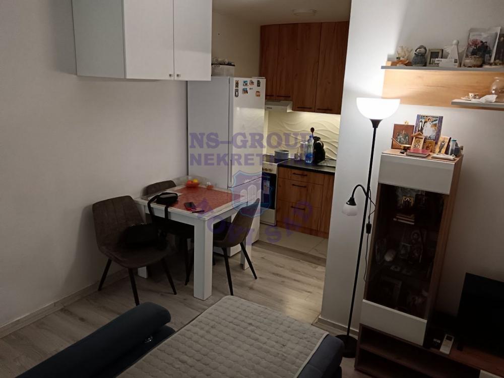 Slika 3 - Dvoiposoban, 21m2, Adice Novi Sad, sa terasom