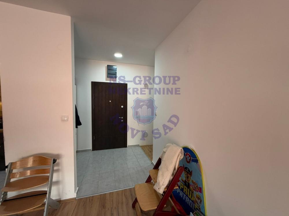 Slika 3 - Četvoroiposoban, 71m2, Adice Novi Sad, sa terasom