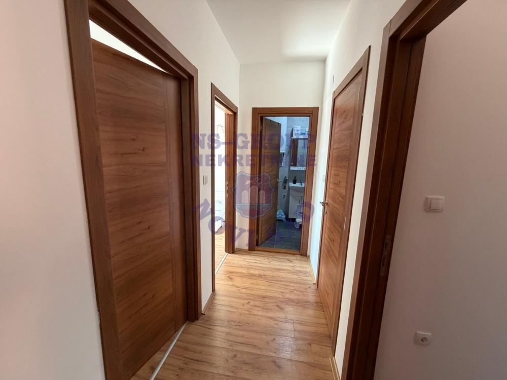 Slika 5 - Četvoroiposoban, 71m2, Adice Novi Sad, sa terasom