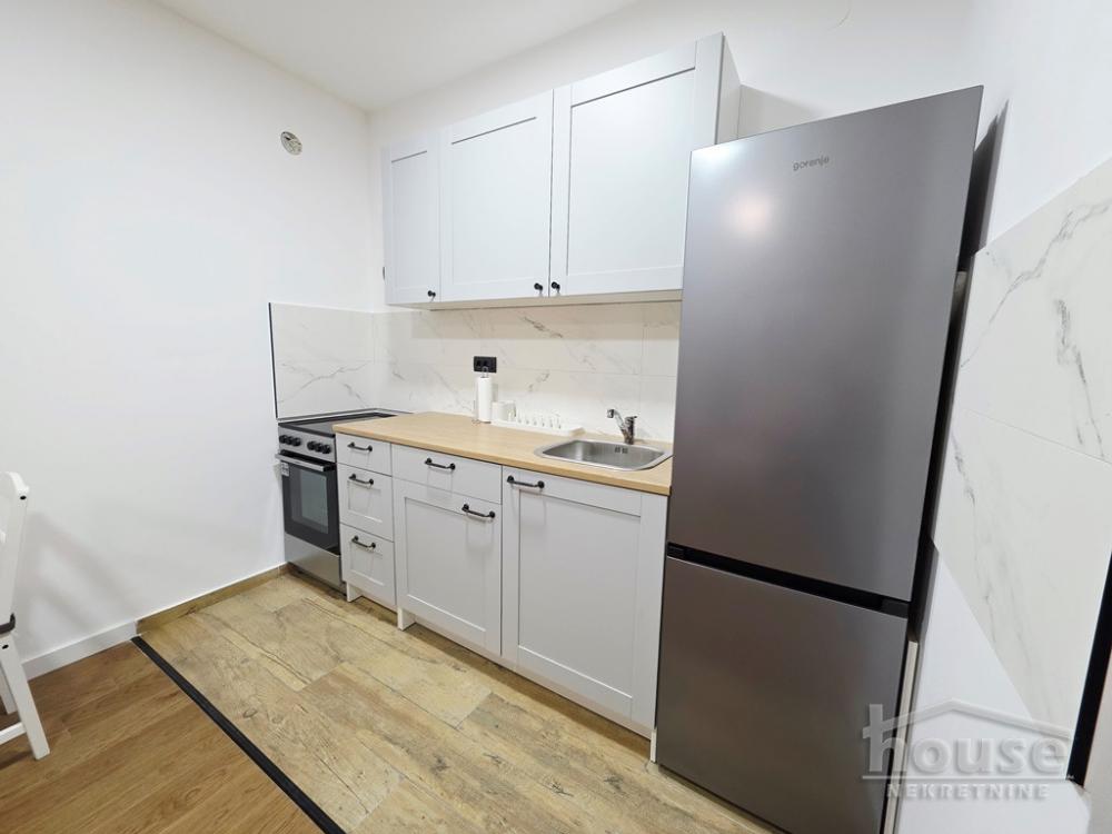 Slika 5 - Stan,NOVI SAD,PODBARA,kv: 38.00, € 133500, ID: 1065547