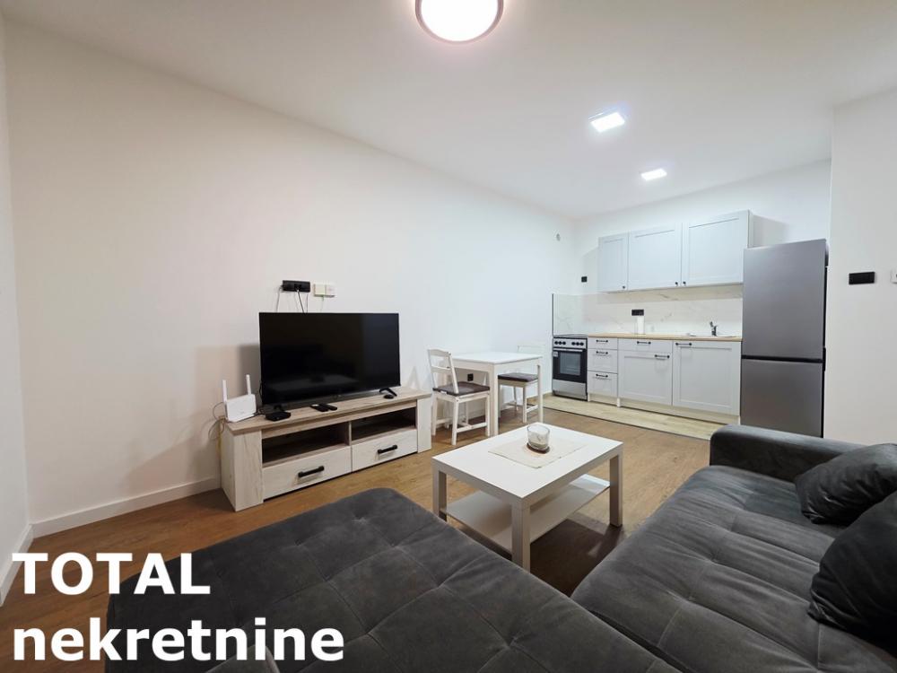 Slika 4 - Stan,NOVI SAD,PODBARA,kv: 38.00, € 133500, ID: 1102395