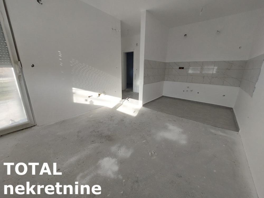 Glavna slika -Stan,NOVI SAD,ADICE,kv: 43.00, € 95000, ID: 1102135