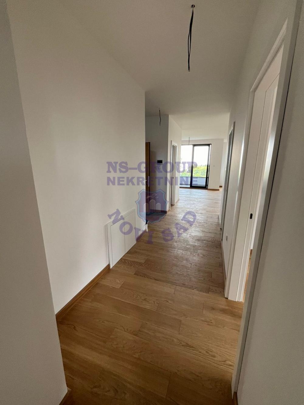 Slika 6 - Lux četvorosoban stan na Mišeluku! 